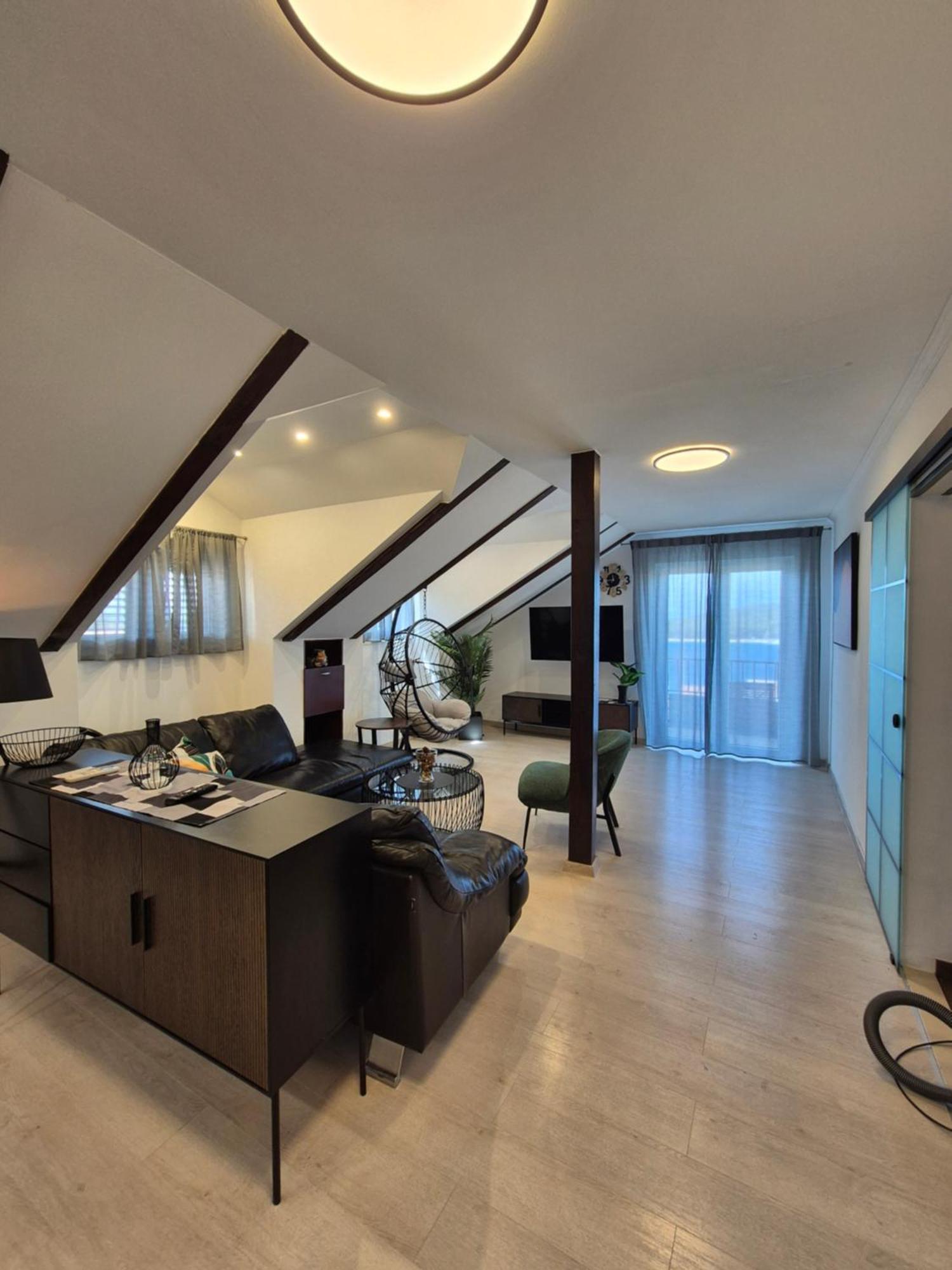 רוגוזניצה Renovated Apartments Skorin מראה חיצוני תמונה