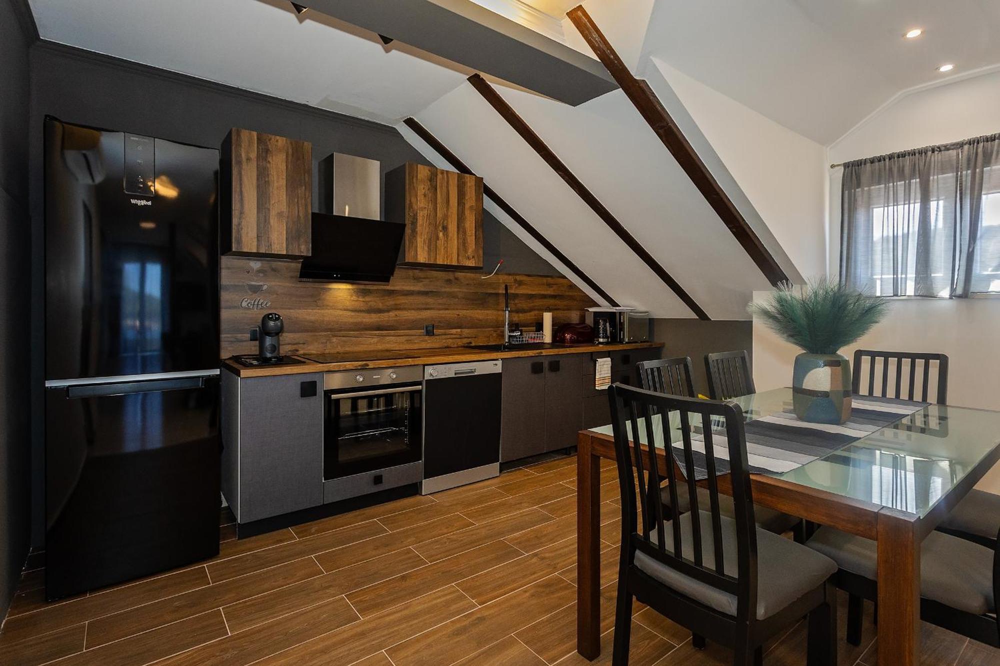 רוגוזניצה Renovated Apartments Skorin מראה חיצוני תמונה
